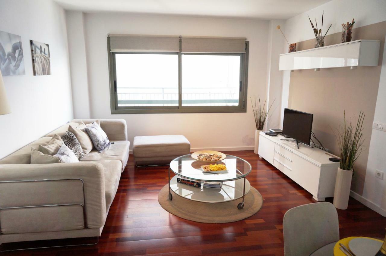 Happy Holiday Beach Home Σίτζες Εξωτερικό φωτογραφία