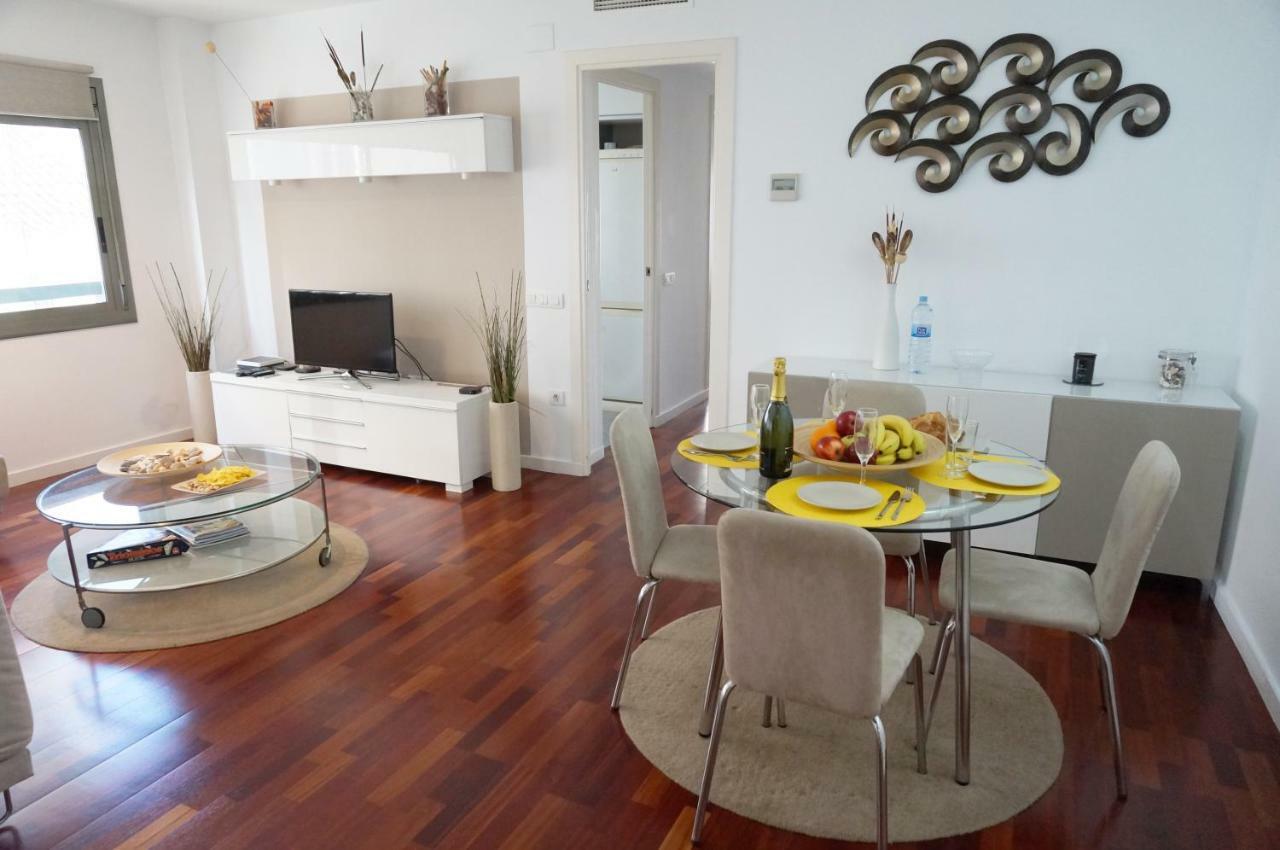 Happy Holiday Beach Home Σίτζες Εξωτερικό φωτογραφία